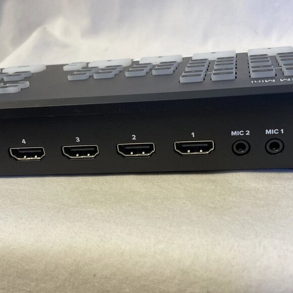 Blackmagic Design ATEM Mini Stream Switcher With BOYA Microphone Tether Pro Cabl - Picture 7 of 15